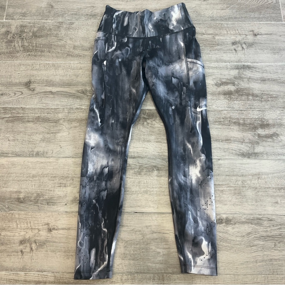 Nike DRI-FIT‎ Epic Luxe Mid-Rise 7/8 Running Legging DM7716-010 Black/Grey Sz XS